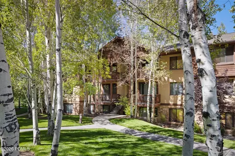 1600 W Pinebrook Blvd #BLDG E/ E7, Park City, UT 84098