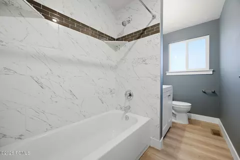 Bath - 1447 E Mulberry Way, Sandy, UT 84093 photo 2 of 4