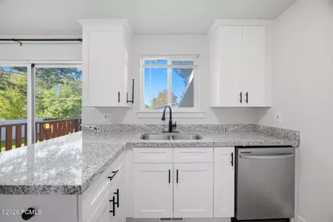 Kitchen - 1447 E Mulberry Way, Sandy, UT 84093 photo 2 of 4