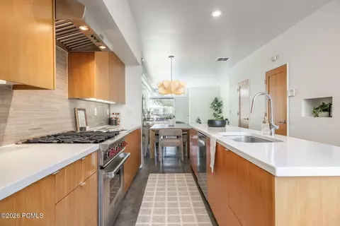 1144 S West Temple St, Salt Lake City, UT 84101
