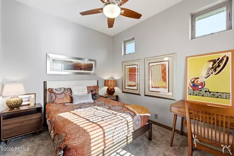 Bedroom - 2300 River Meadows Pkwy, Midway, UT 84049 photo 4 of 9