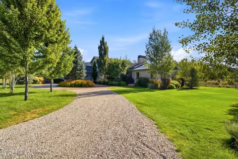 Exterior - 2300 River Meadows Pkwy, Midway, UT 84049 photo 2 of 15