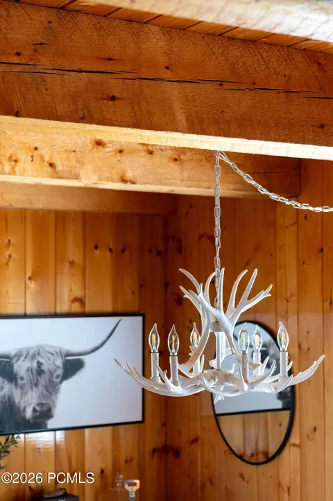 Dining - 1764 W Upper Canyon Dr, Midway, UT 84049 photo 3 of 4
