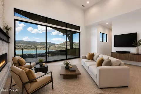 Living - 693 E Longview Dr, Hideout, UT 84036 photo 2 of 9