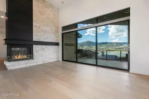 Living - 693 E Longview Dr, Hideout, UT 84036 photo 6 of 9