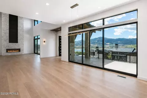 Living - 693 E Longview Dr, Hideout, UT 84036 photo 8 of 9