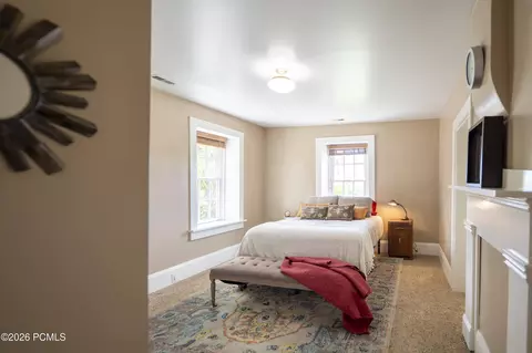 Bedroom - 252 N 400 East E, Centerville, UT 84014 photo 1 of 5