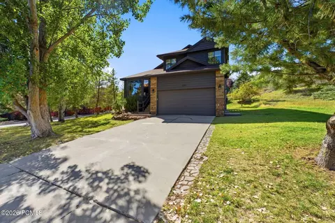 8109 Meadowview Dr, Park City, UT 84098