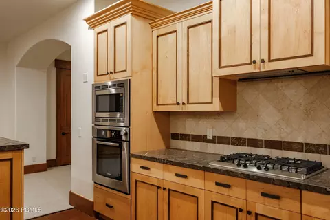Kitchen - 602 Trappers Loop Rd, Kamas, UT 84036 photo 4 of 4