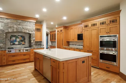 Kitchen - 602 Trappers Loop Rd, Kamas, UT 84036 photo 2 of 4