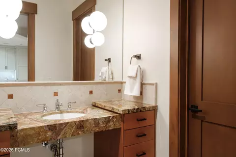 Bath - 602 Trappers Loop Rd, Kamas, UT 84036 photo 5 of 10
