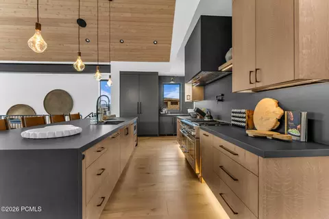 Kitchen - 4072 E Harris Way, Kamas, UT 84036 photo 5 of 7