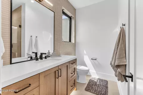 Bath - 4072 E Harris Way, Kamas, UT 84036 photo 3 of 6