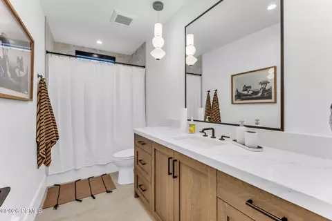 Bath - 4072 E Harris Way, Kamas, UT 84036 photo 1 of 6