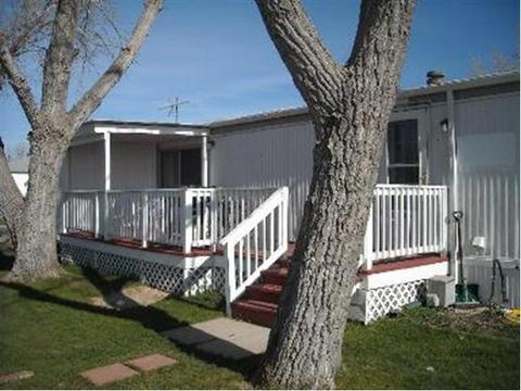 284 S Cherry St, Bennett, CO 80102 photo 1