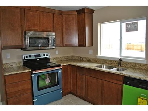 965 Madison Way, Bennett, CO 80102 photo 1