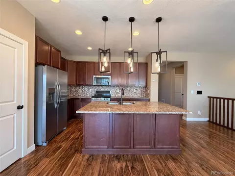 Kitchen - 24336 E Links Pl, Aurora, CO 80016 photo 1 of 2