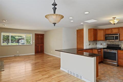 15321 E 8th Ave, Aurora, CO 80011 photo 6