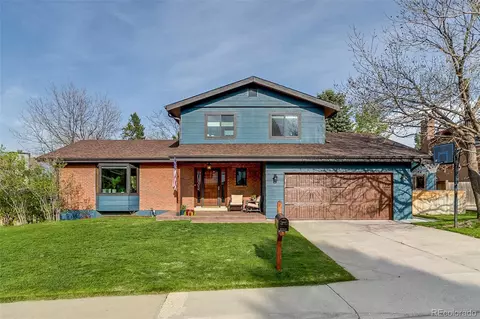 26 Yank Way, Lakewood, CO 80228