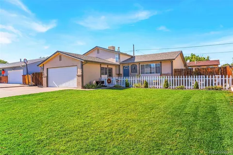 109 Carrillon Ln, Pueblo, CO 81005