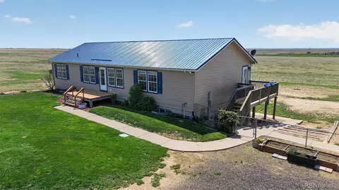 Exterior - 49400 E 104th Ave, Bennett, CO 80102 photo 5 of 6