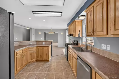 Kitchen - 49400 E 104th Ave, Bennett, CO 80102 photo 4 of 4