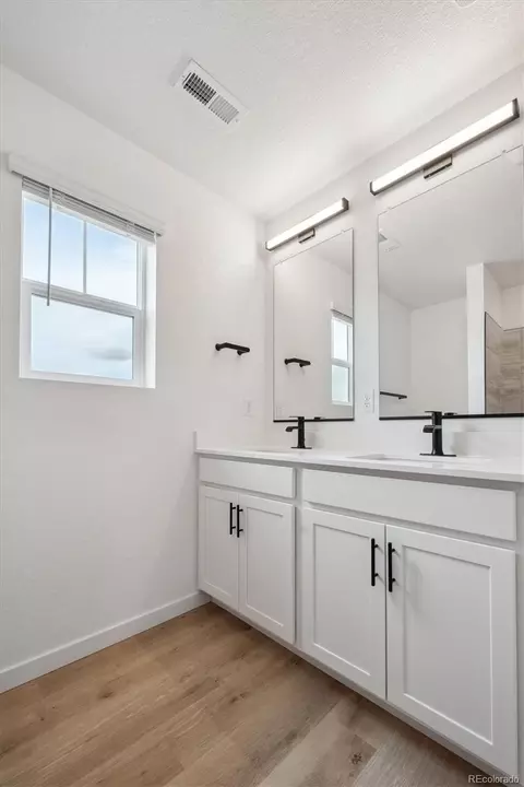 22254 E 6th Pl, Aurora, CO 80018 photo 11