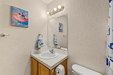 Bath - 18745 E Linvale Pl, Aurora, CO 80013 photo 4 of 5