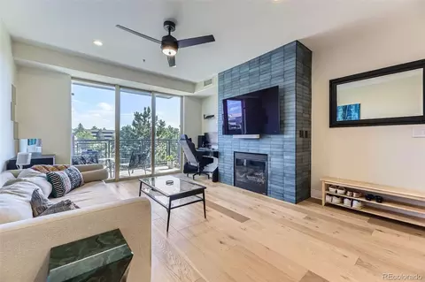 9019 E Panorama Cir #D218, Englewood, CO 80112