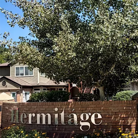 6001 S Yosemite St #G204, Greenwood Village, CO 80111