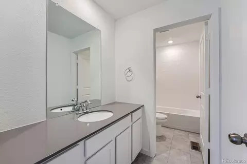 21874 E 39th Ave, Aurora, CO 80019 photo 10