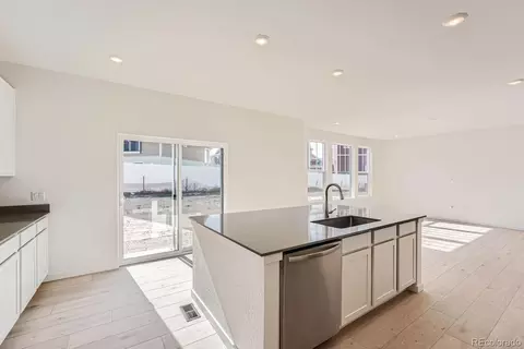 21874 E 39th Ave, Aurora, CO 80019 photo 5