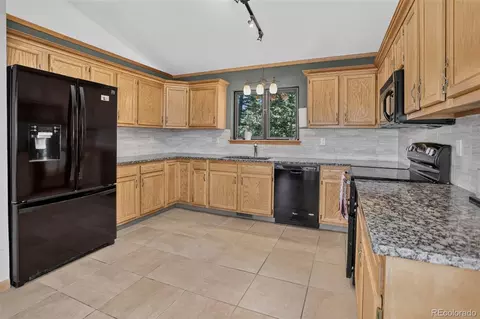 Kitchen - 71 Columbine Dr, Bailey, CO 80421 photo 1 of 2