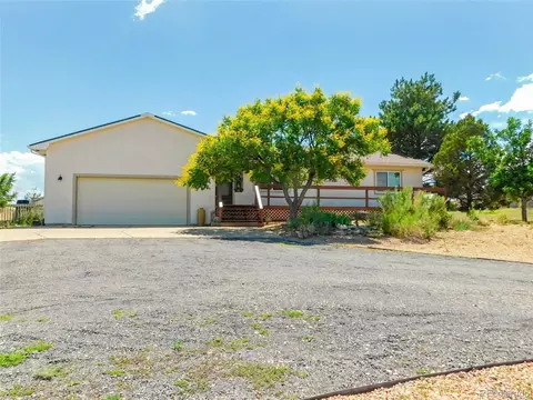 1880 Escalante Ct, Pueblo West, CO 81007