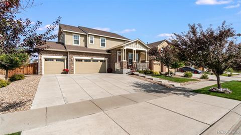 25835 E Maple Dr, Aurora, CO 80018 photo 2