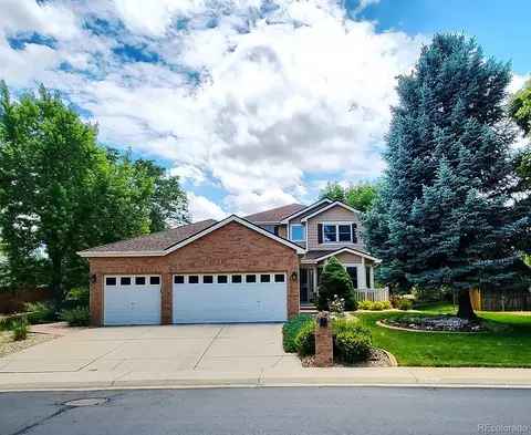 2307 S Benton Ct, Lakewood, CO 80227