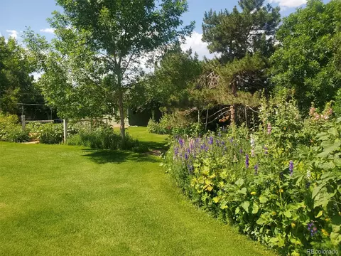 Exterior - 2208 Champlain Dr, Boulder, CO 80301 photo 6 of 17