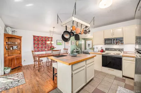 Kitchen - 2208 Champlain Dr, Boulder, CO 80301 photo 1 of 3