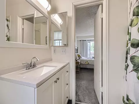 Bath - 4904 E 125th Ave, Thornton, CO 80241 photo 2 of 4
