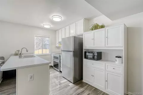 Kitchen - 4904 E 125th Ave, Thornton, CO 80241 photo 2 of 5