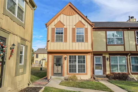 14232 E Hawaii Cir #E, Aurora, CO 80012