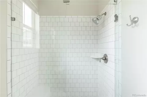 Bath - 9068 E Phillips Dr, Englewood, CO 80112 photo 5 of 5