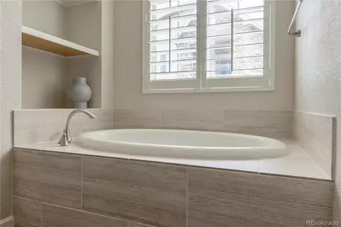 Bath - 9068 E Phillips Dr, Englewood, CO 80112 photo 3 of 5