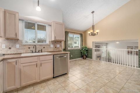 4996 Eugene Ct, Denver, CO 80239 photo 8