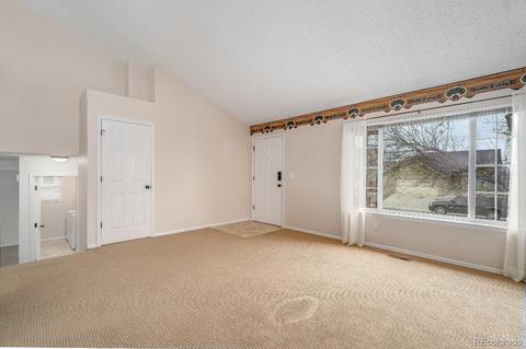 4996 Eugene Ct, Denver, CO 80239 photo 3