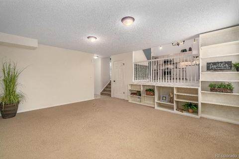 4996 Eugene Ct, Denver, CO 80239 photo 14