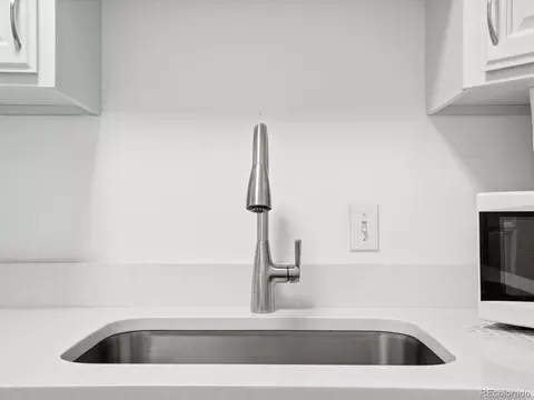 Kitchen - 830 20th St #209, Boulder, CO 80302 photo 2 of 2