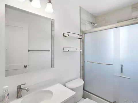 Bath - 830 20th St #209, Boulder, CO 80302 photo 1 of 2