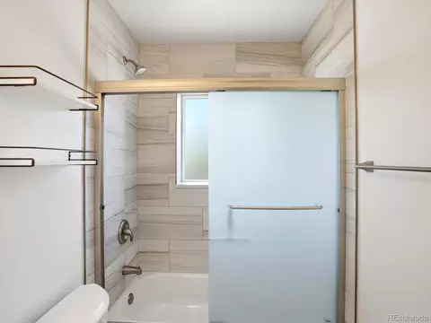 Bath - 830 20th St #209, Boulder, CO 80302 photo 2 of 2
