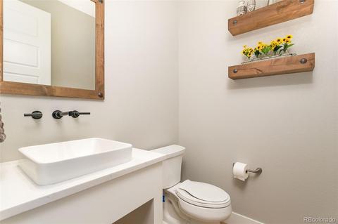 10096 E 59th Pl, Denver, CO 80238 photo 18